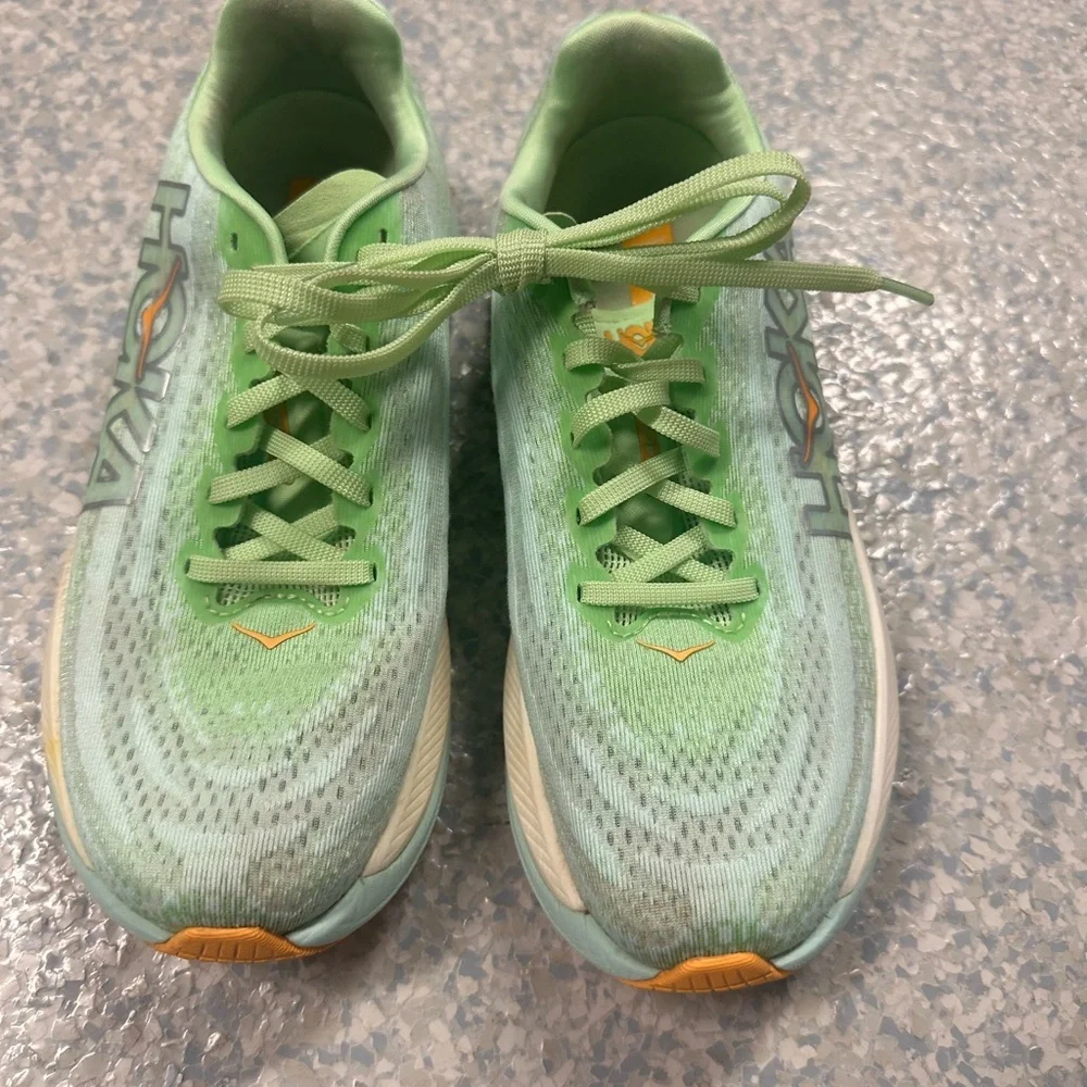EUC Hoka MACH X Women's Running Athletic Shoes - size 7B